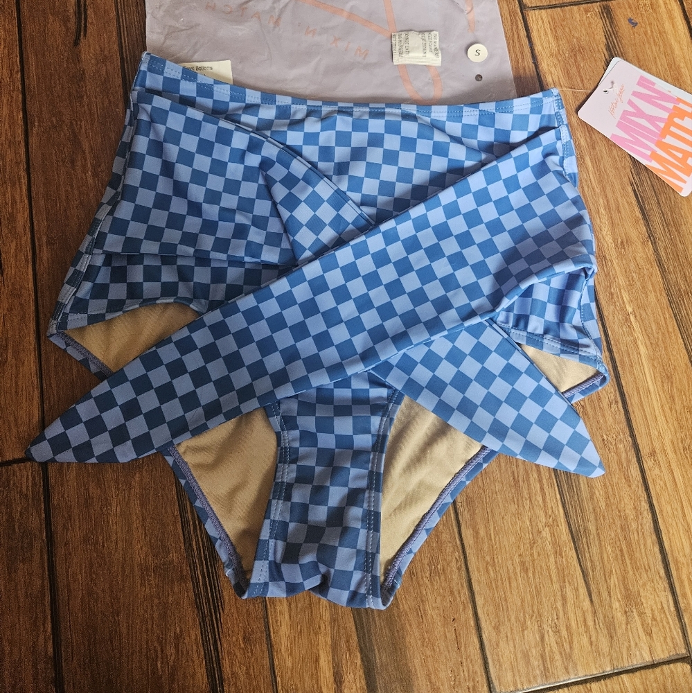 Kortni Jeane Tied up bottoms